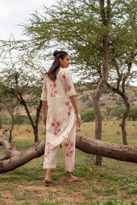 White hand block printed cotton kurta pant set 4