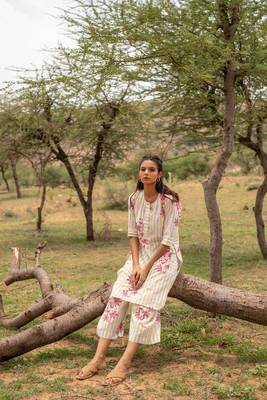 White hand block printed cotton kurta pant set 5
