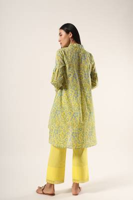 Yellow hand block printed kurta with yellow pants set 4