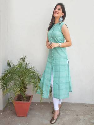 Green Woven Design Cotton Women Kurta & Kurtis 2