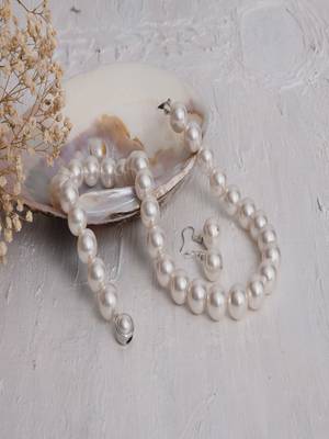 Empress pearl set 1