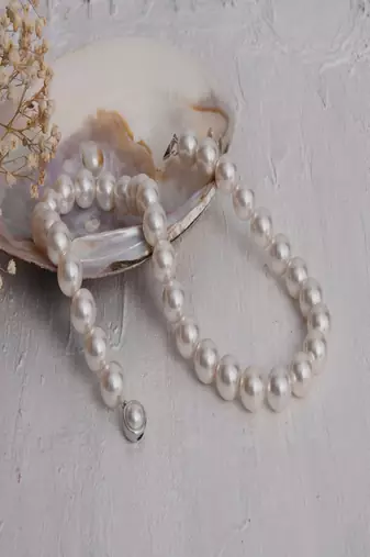 Empress pearl set