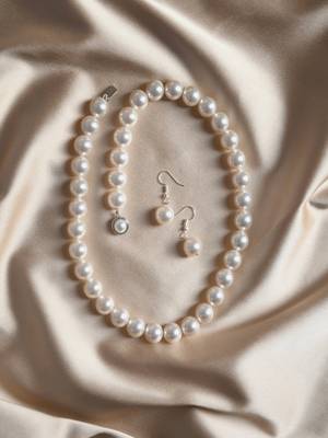 Empress pearl set 3