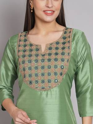   women kurta and trousers pant set silk blend 3