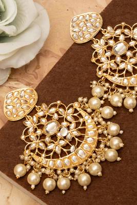 Embellished Gold Chandbalis with Off White Kundan Drops 2