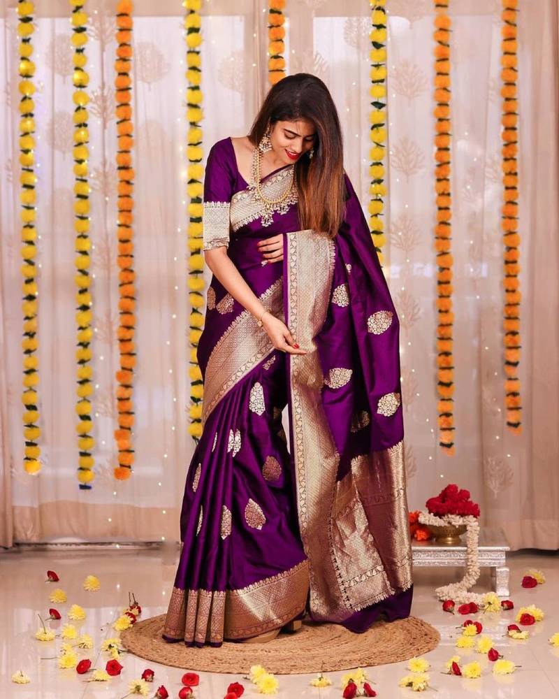 PURPLE UNIQUE PRETTY JACQUARD SAREE
