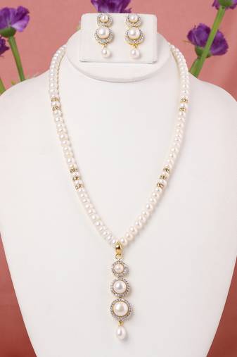 Natural fresh water pearls necklace set