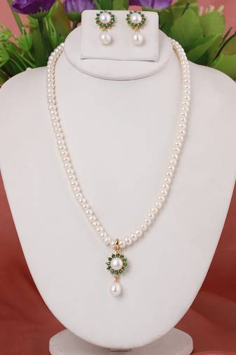 Natural fresh water pearls necklace set