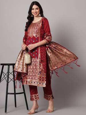  women kurta and trousers pant set heavy zari wok silk blend 1
