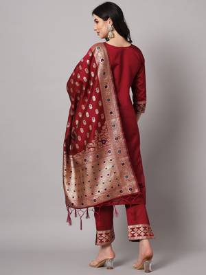   women kurta and trousers pant set heavy zari wok silk blend 2