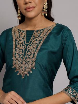   women kurta and trousers pant set silk blend 3