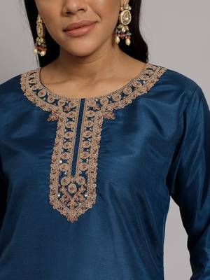   women kurta and trousers pant set silk blend 3