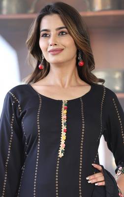 Women's Rayon Printed Black Ethnic Wear A-Line Embroidered Kurti With Embroidered Pant & Embroidered Lace Dupatta Set 5