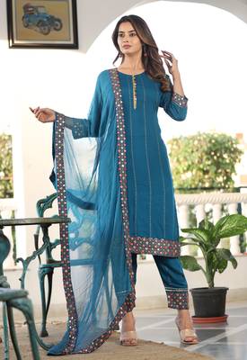 Women Rayon Printed Maroon Ethnic Wear A-Line Embroidered Kurti With Embroidered Pant & Embroidered Lace Dupatta Set 2