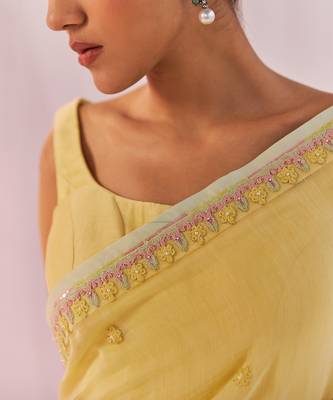 Yellow maahiri saree set 4
