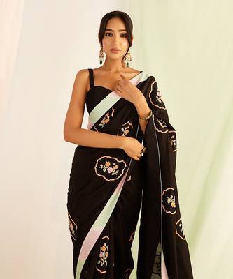 Black embroidered handcrafted saree set 2