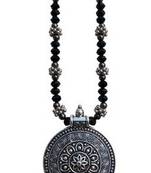 Black Stone Round Nacklace