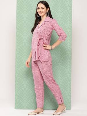 pink chevron print lapelled collar co ords 2