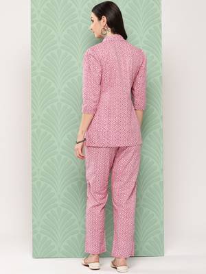 pink chevron print lapelled collar co ords 3