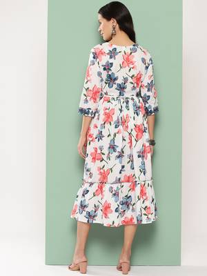 women white comes with a belt fit and flare dress 3