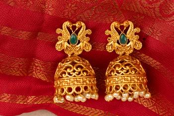 Red & Green Stone Studded Temple Jewellery Necklace Sets 7