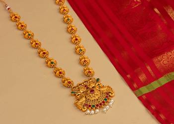 Red & Green Stone Studded Temple Jewellery Necklace Sets 8