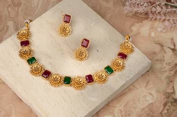 Gold Plated-Plated Necklace Set with Red and Green Stones 1