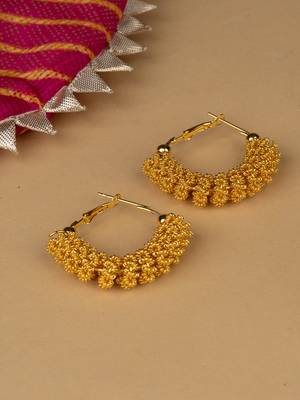 Elegant Gold Plated Necklace Set for Festive Glamour 3