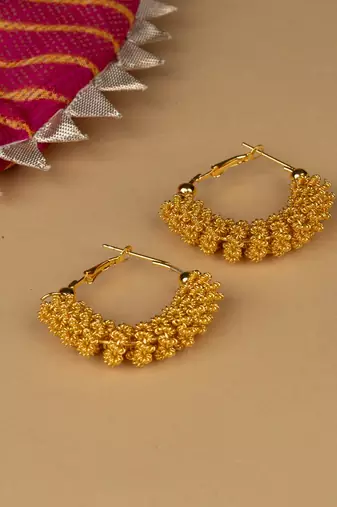 Elegant Gold Plated Necklace Set for Festive Glamour