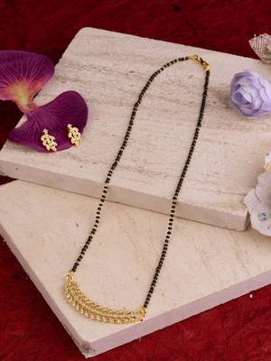 Minimal Gold Tone Mangalsutra with Earrings 1