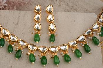Ethnic Kundan Green Jewellery Set 2