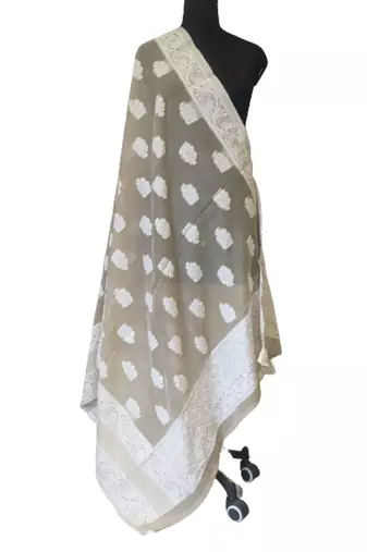 DesiButik Silk Dupatta with Zari Work 36*102 inches