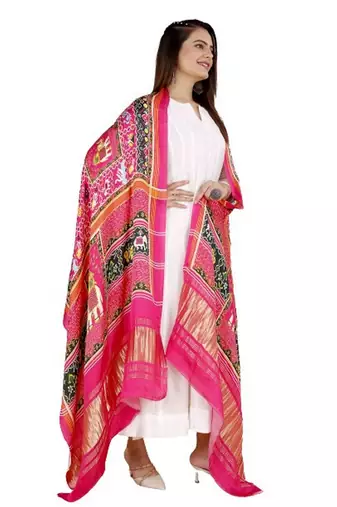 DesiButik Silk Dupatta with Zari Work 36*102 inches
