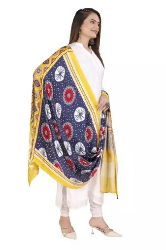 DesiButik Silk Dupatta with Zari Work 36*102 inches