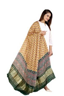 DesiButik Silk Dupatta with Zari Work 36*102 inches 2