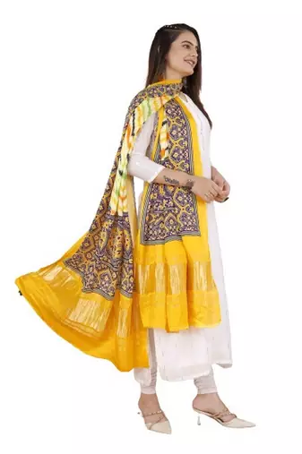 DesiButik Silk Dupatta with Zari Work 36*102 inches