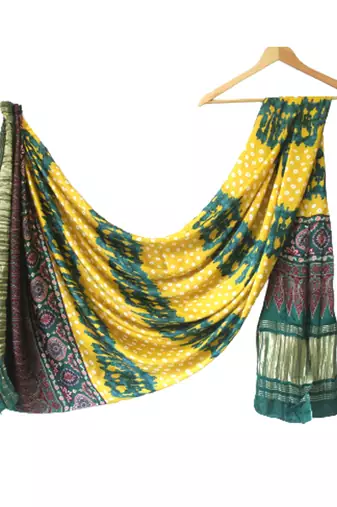 DesiButik Silk Dupatta with Zari Work 36*102 inches