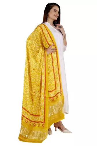 DesiButik Silk Dupatta with Zari Work 36*102 inches