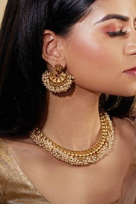 Gold Plated Alloy Jewellery Set with Pearls 3