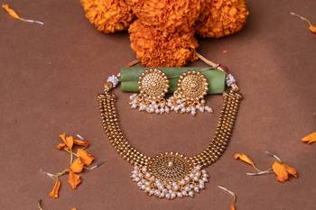 Gold-Plated Pearl Studded Choker Jewellery Set For Women 2