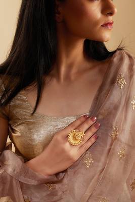 Matte Gold-PLated Peacock Adjustable Ring 4