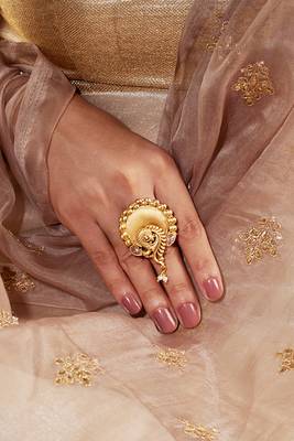 Matte Gold-PLated Peacock Adjustable Ring 1