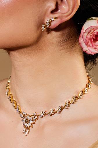 Alloy Stone Studded Gold Plated Necklace Set