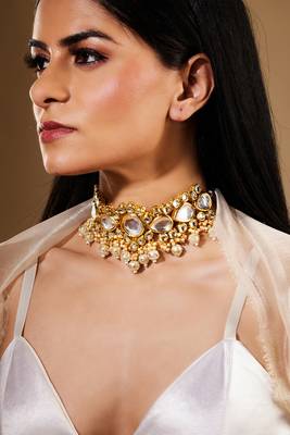 Gold-Plated Uncut Kundan-Studded Polki Choker Jewellery Set 2