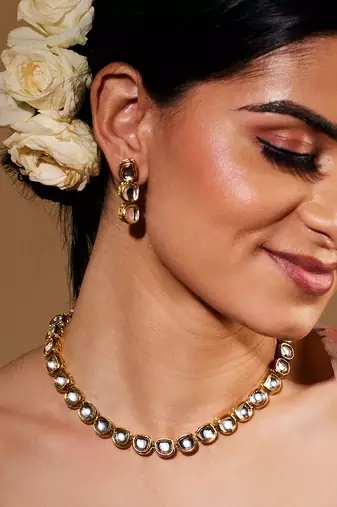 Gold-Plated Single Line Unshaped Kundan Jewellery Set For Women