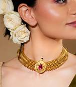 Gold Plated Alloy Beaded Choker Necklace with a Tear Drop Pendant and Stone