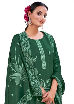 Stylish And Ethnic Green Colour Partywear Suit 3
