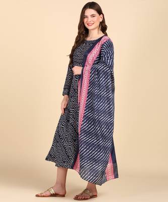 Women's Navy Blue Printed Cotton Kurti With Foil Printed Dupatta Set 3