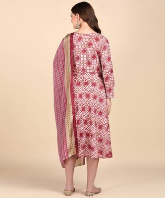 Women's Peach Printed Cotton Kurti With Foil Printed Dupatta Set 2