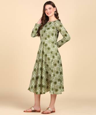 Green Printed Cotton Round Kurta 3